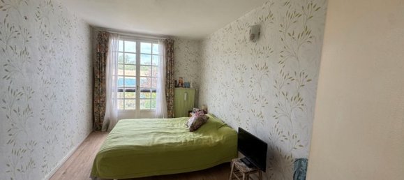 3 bedrooms House in Ennery, France No. 303360 14