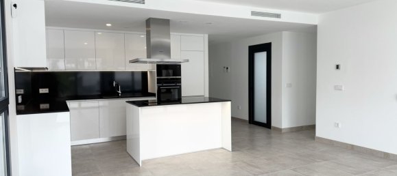 3 Schlafzimmer Penthouse in Estepona, Spain, Nr. 147523 14