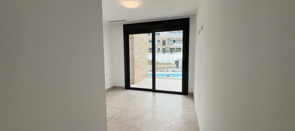 3 Schlafzimmer Penthouse in Estepona, Spain, Nr. 147523 30