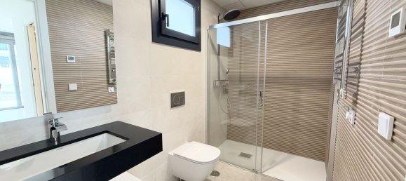 3 Schlafzimmer Penthouse in Estepona, Spain, Nr. 147523 24