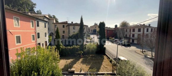 Квартира с 2 спальнями в Барга, Италия № 302379 20