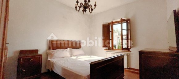 Квартира с 2 спальнями в Барга, Италия № 302379 19