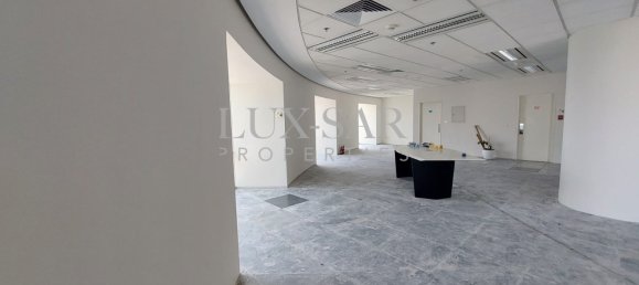  مكتب في Sheikh Zayed Road, UAE 208.1متر مربع رقم 7531 5