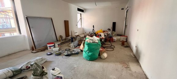 2-salle Appartement à Carugo, Italy No. 333678 5