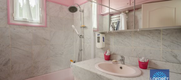 Casa de 3 dormitorios en Les Pavillons-sous-Bois, France No. 183560 12