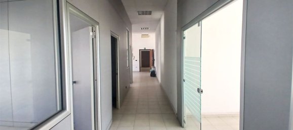 Escritório em Livorno, Italy 126 m² N.º 258069 25