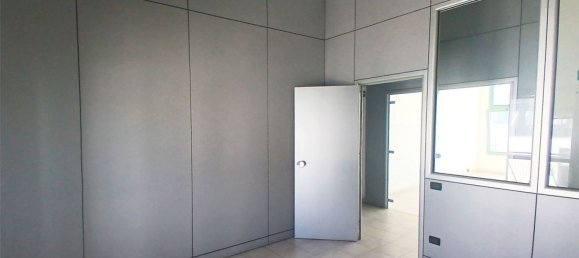 Escritório em Livorno, Italy 126 m² N.º 258069 22