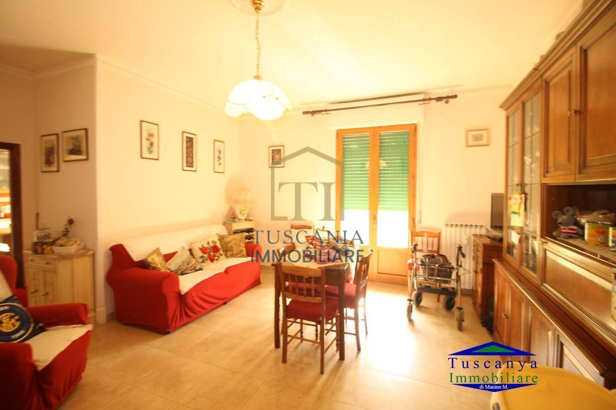 Квартира с 5 комнатами в Колле ди Валь д’Эльса, Италия № 66904