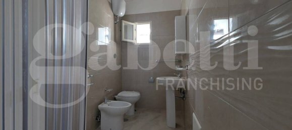 Apartamento de 2 dormitorios en Bacoli, Italy No. 320403 10