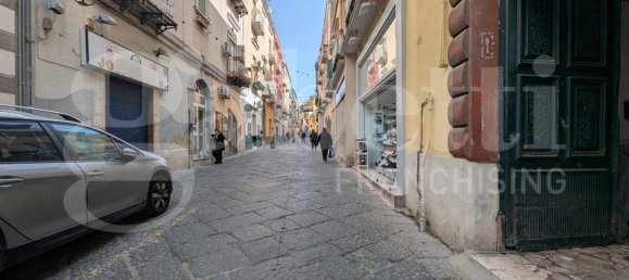 Apartamento de 2 dormitorios en Bacoli, Italy No. 320403 12