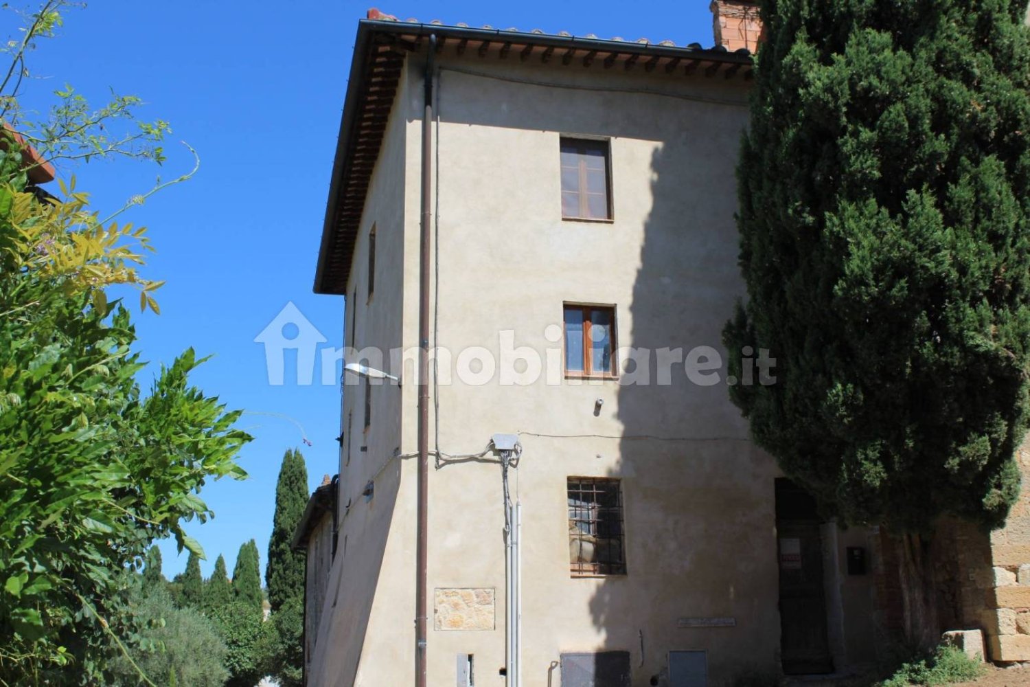 4 bedrooms Apartment in Colle di Val d'Elsa, Italy No. 301011