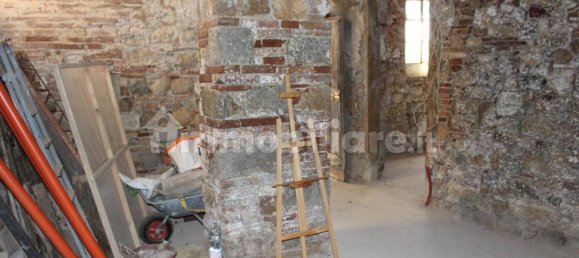 4 bedrooms Apartment in Colle di Val d'Elsa, Italy No. 301011 14