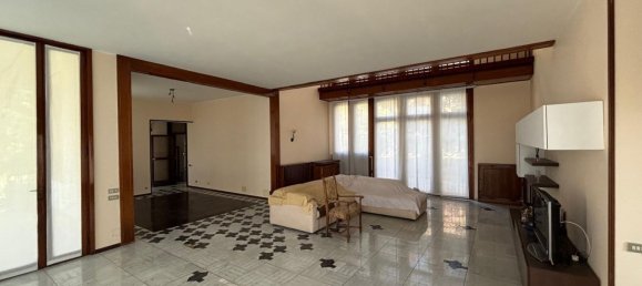 7 Schlafzimmer Villa in Induno Olona, Italy, Nr. 365570 4