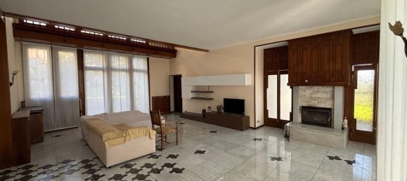 7 Schlafzimmer Villa in Induno Olona, Italy, Nr. 365570 3