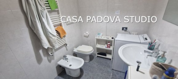 2 rooms Apartment in Padua, Italy No. 267614 15