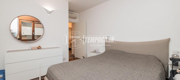 3-salle Appartement à Melegnano, Italy No. 74046 15