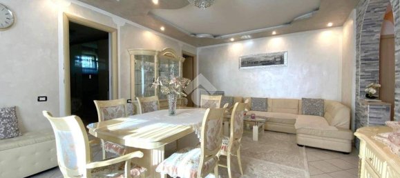 6 Schlafzimmer Haus in Azzano Mella, Italy, Nr. 296761 9