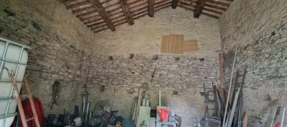 Garage à Vernio, Italy 145m² No. 102717 3