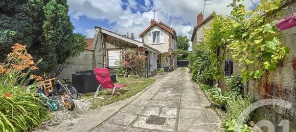 Casa de 4 dormitorios en Saint-Julien-les-Villas, France No. 273610 13