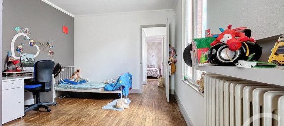 Casa de 4 dormitorios en Saint-Julien-les-Villas, France No. 273610 12