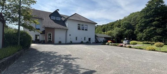 Bâtiment à Oberbergischer, Germany 383m² No. 227774 5