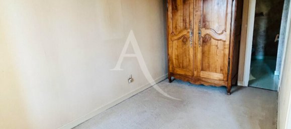 2 Schlafzimmer Haus in Chateau-Renault, France, Nr. 85604 7