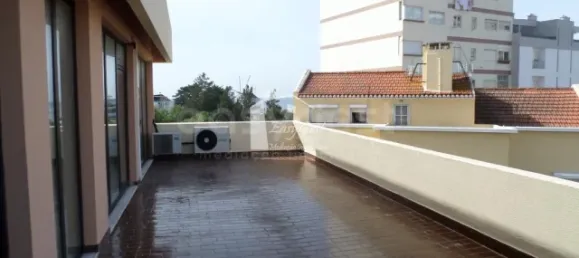 2794m² Commercial property in Lisbon, Portugal No. 49549 3