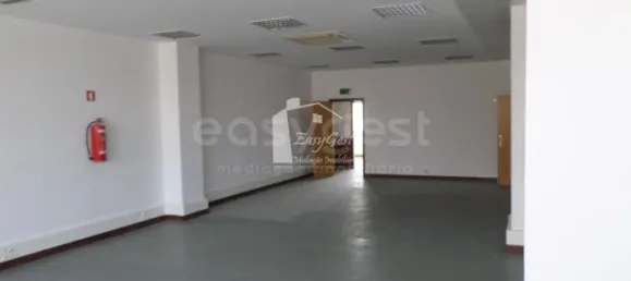 2794m² Commercial property in Lisbon, Portugal No. 49549 4