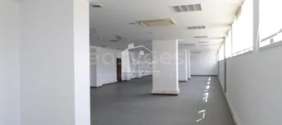 2794m² Commercial property in Lisbon, Portugal No. 49549 5