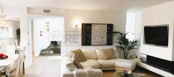 2 bedrooms Apartment in Carrara, Italy No. 299420 3
