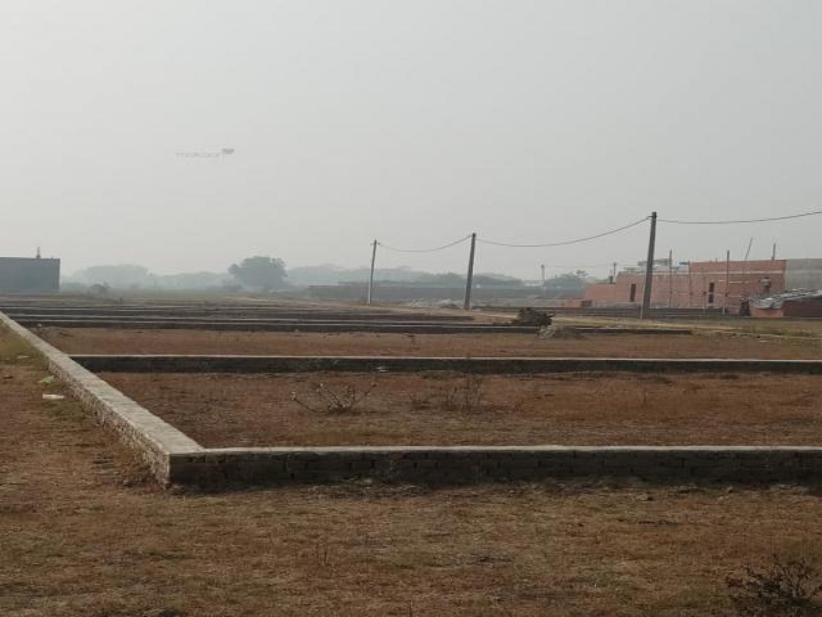  قطعة أرض في Lucknow, India رقم 35524