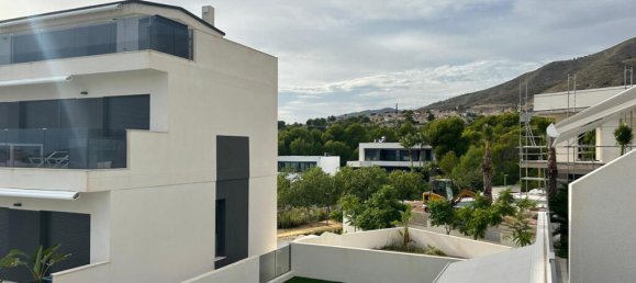 3 bedrooms Apartment in Alicante, Spain No. 183761 9