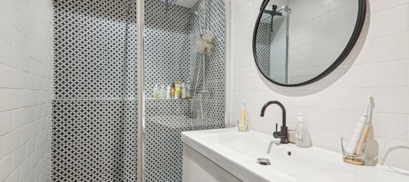 2 bedrooms Apartment in Paris, France No. 111304 7