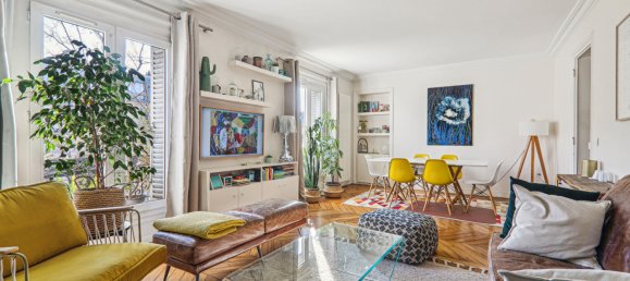 2 bedrooms Apartment in Paris, France No. 111304 2