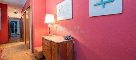 3 Schlafzimmer Wohnung in Milan, Italy, Nr. 316348 9