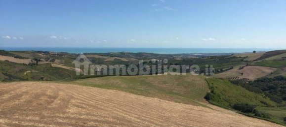 Дом с 2 спальнями в Купелло, Италия № 237180 29