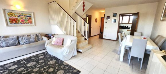 2 bedrooms Apartment in Verona, Italy No. 120581 3