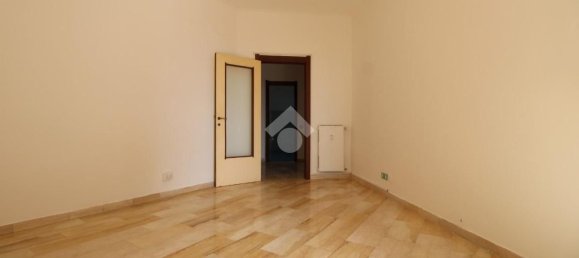 Квартира с 3 спальнями в Кьявари, Италия № 327468 13