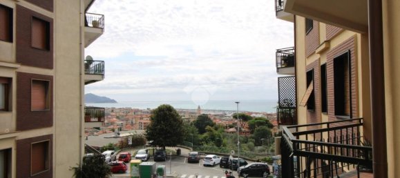 Квартира с 3 спальнями в Кьявари, Италия № 327468 9