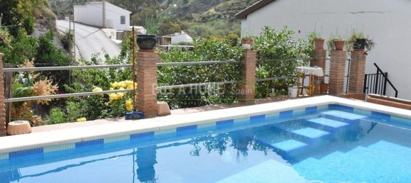 5 غرف نوم منزل في Canillas de Aceituno, Spain رقم 45161 22