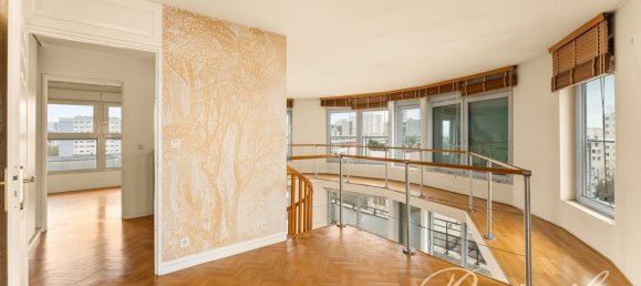 Dúplex de 3 dormitorios en Paris, France No. 299073 7