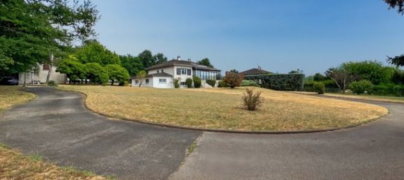 5 bedrooms House in Montmerle-sur-Saone, France No. 313814 2