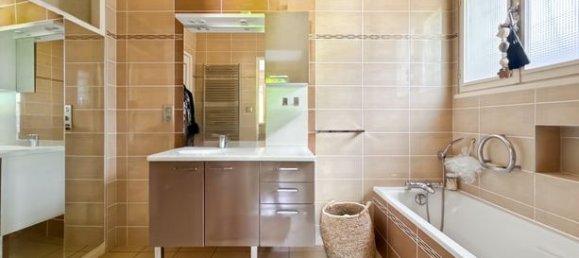 5 bedrooms House in Montmerle-sur-Saone, France No. 313814 14