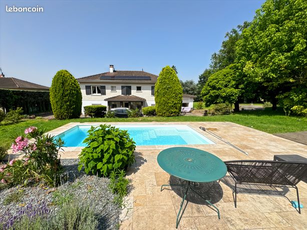 5 bedrooms House in Montmerle-sur-Saone, France No. 313814