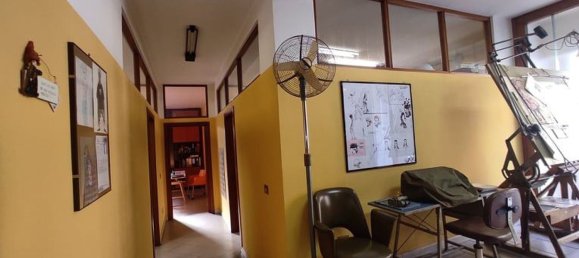 5-Zimmer Gewerbliche Immobilie in Bari, Italy, Nr. 118717 6