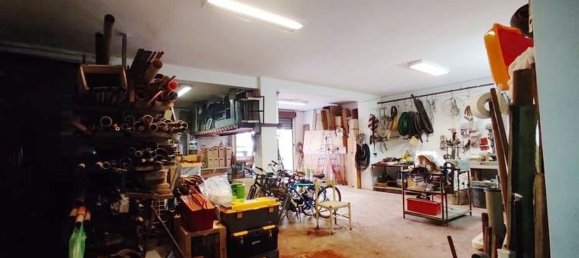 5-Zimmer Gewerbliche Immobilie in Bari, Italy, Nr. 118717 12