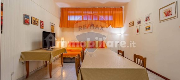 1 room Commercial property in Bari, Italy No. 311411 13