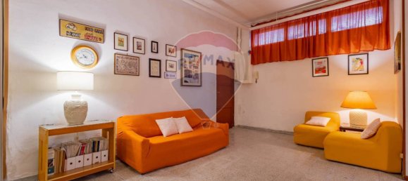 1 room Commercial property in Bari, Italy No. 311411 11