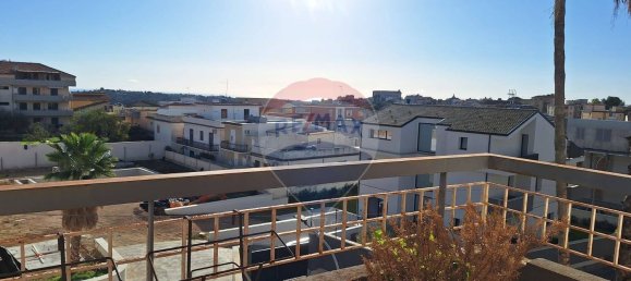 Квартира с 7 комнатами в Ното, Италия № 121074 11