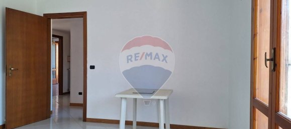 Квартира с 7 комнатами в Ното, Италия № 121074 17